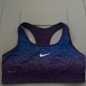 Nike pro sports bra